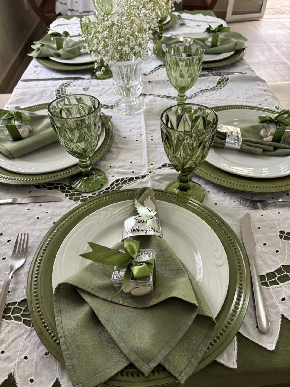 Modelos de toalhas decoradas e sousplat para festas - Marcia das Toalhas Santos